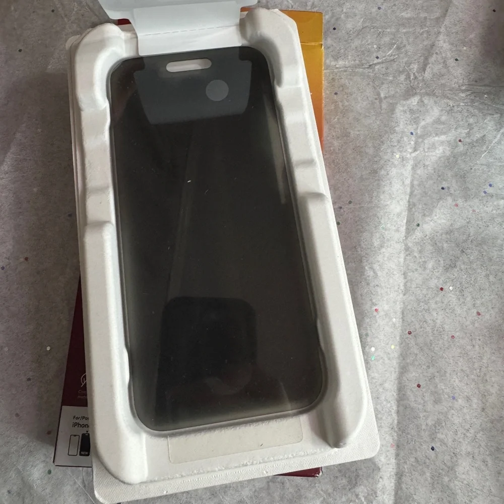 ZAGG Tempered glass Screen Protector 4 way privacy